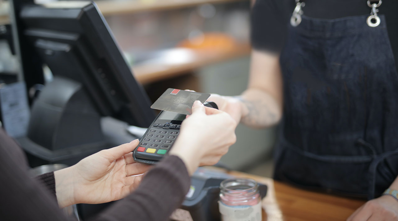 Keluhan atas Pelayanan Pegawai Indomaret Dekat Stasiun Tambun Media
